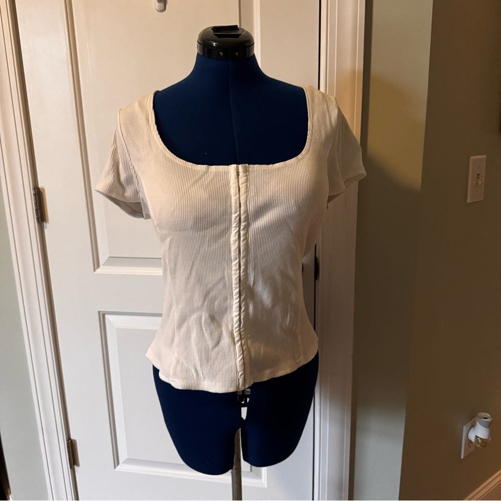 Women's short sleeve top